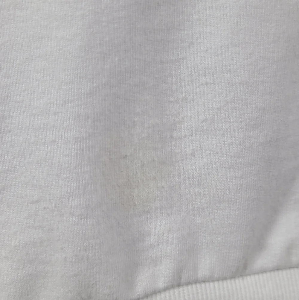 White guess red sparkle crop sweater- Small - Picture 3 of 3